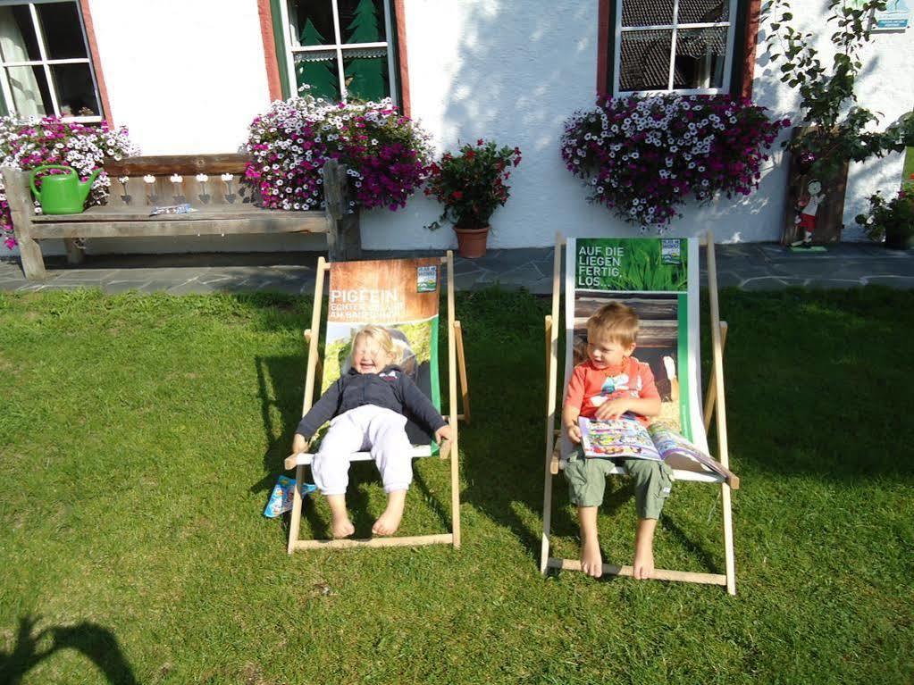 Farm stay Wohlfuhlbauernhof Bambichlhof